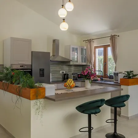 Alora Villa Pridraga