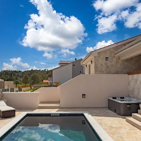 Alora Zadarvillas Villa *