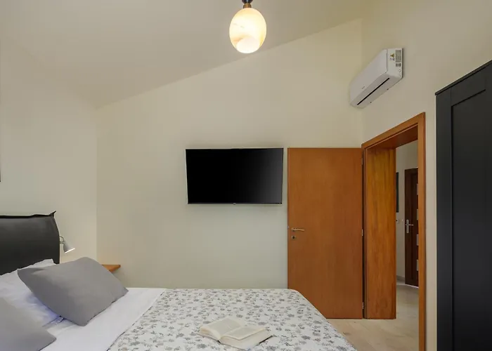 Alora Villa Pridraga