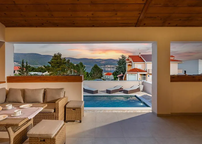 Villa Alora